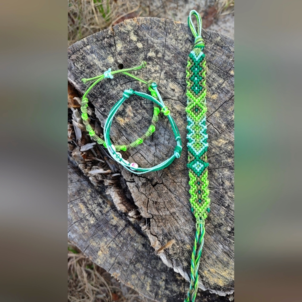 Friendship bracelet set - Picture 2 of 3